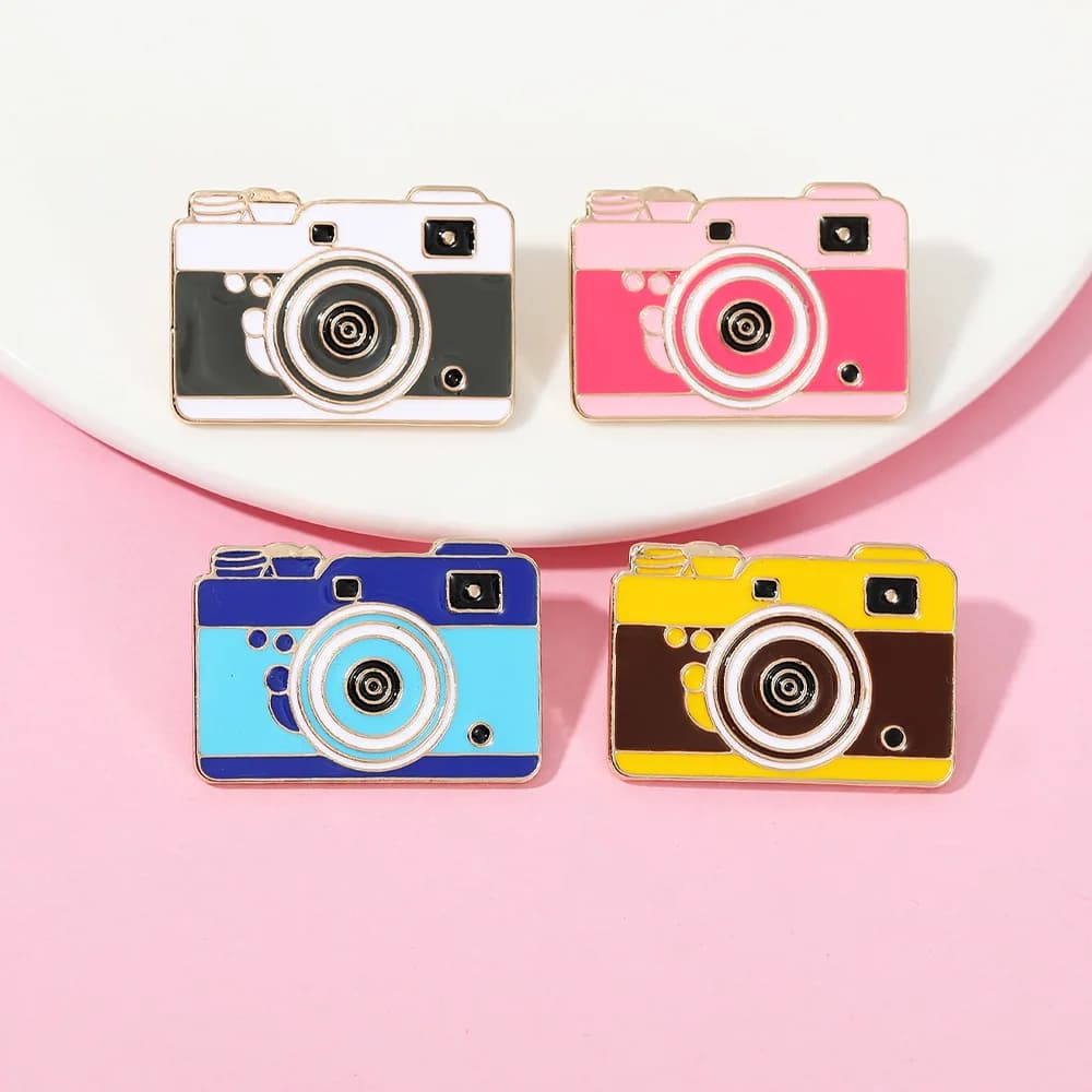 رائعة اللون كاميرا بروش VCR بروش السفر في الهواء الطلق سلسلة سبيكة الملابس والاكسسوارات على ظهره بروش شارة دبابيس التلبيب - 3