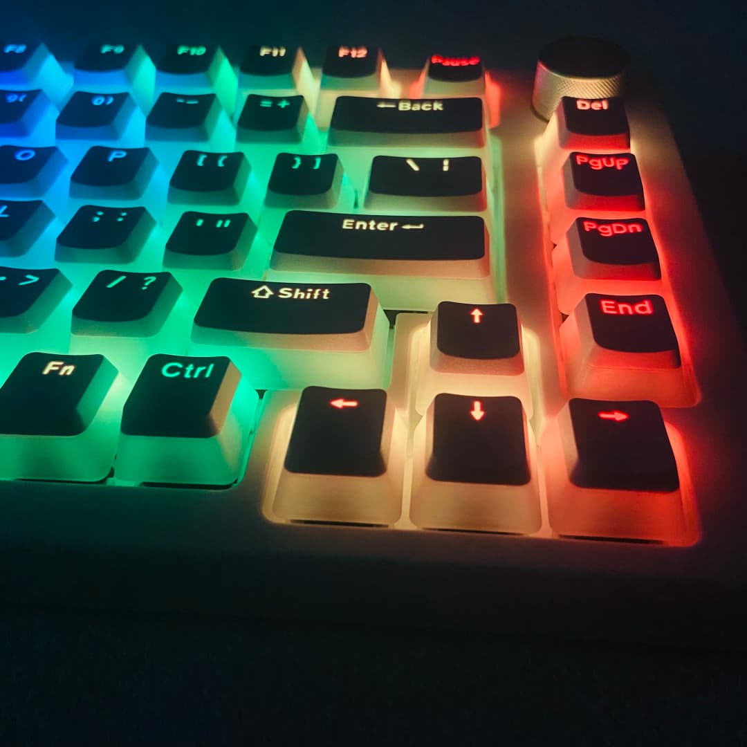 أغطية مفاتيح بودنج شفافة من مادة PBT مخصصة للوحات مفاتيح الألعاب ولوحات المفاتيح الميكانيكية المخصصة 68 75 80 95 108 - 5