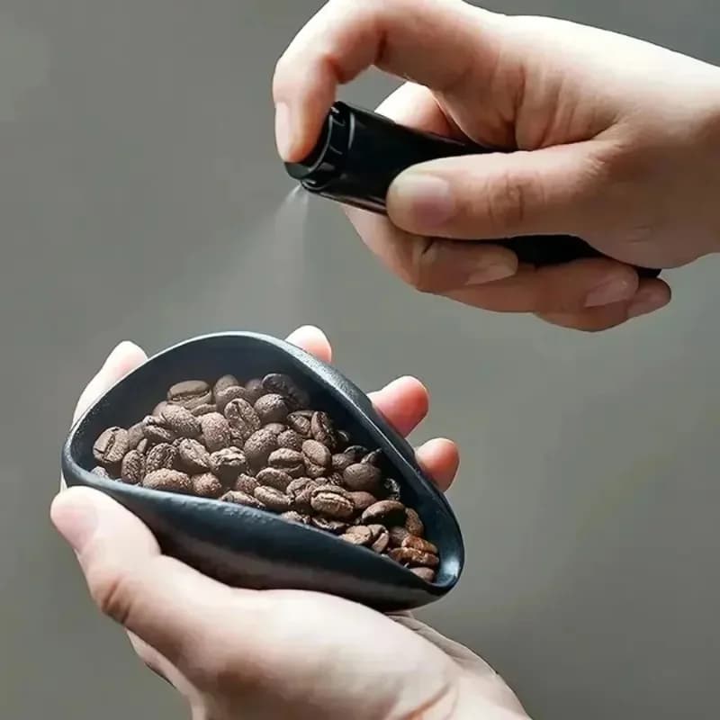 1pc 10ml Rotary Handheld  Anti-Static Coffee Bean Spray Bottle for Precision Grinding, Ideal for Coffee Lovers