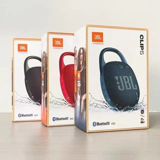 سماعة JBL كليب 5 بلوتوث مقاومة للماء والغبار IP67 بطارية 12 ساعة كارابينر باس نقي للجري وركوب الدراجات والجيم واللياقة البدنية