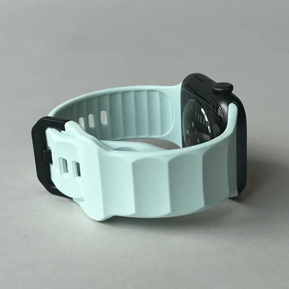 Silicone Sports Strap for Apple Watch Ultra 3 49mm 46mm 45mm 44mm 42mm 41mm 40mm 38mm Bands for iWatch Series 11 10 9 8 7 6 SE 3