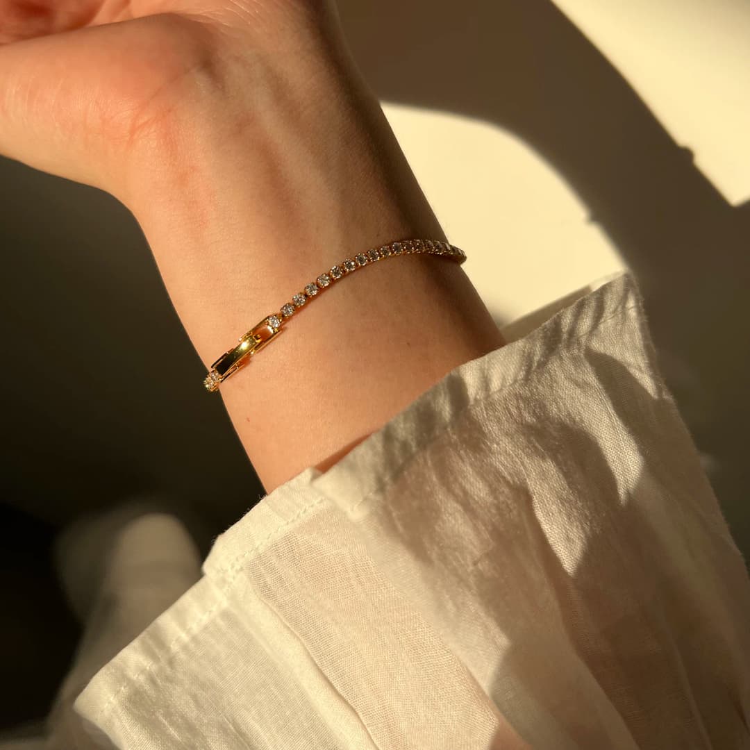 أساور فاخرة مرصعة بالكريستال ومطلية بالذهب عيار 18 قيراط، هدايا عيد ميلاد أنيقة للنساء - 3