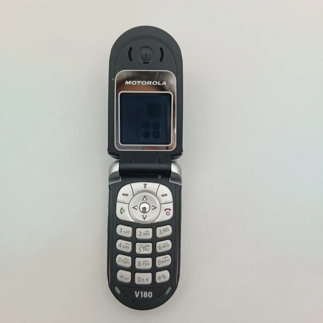هاتف موتورولا V180 أصلي مفتوح، بطارية 860mAh، شبكة 2G GSM 900/1800/1900 - 2