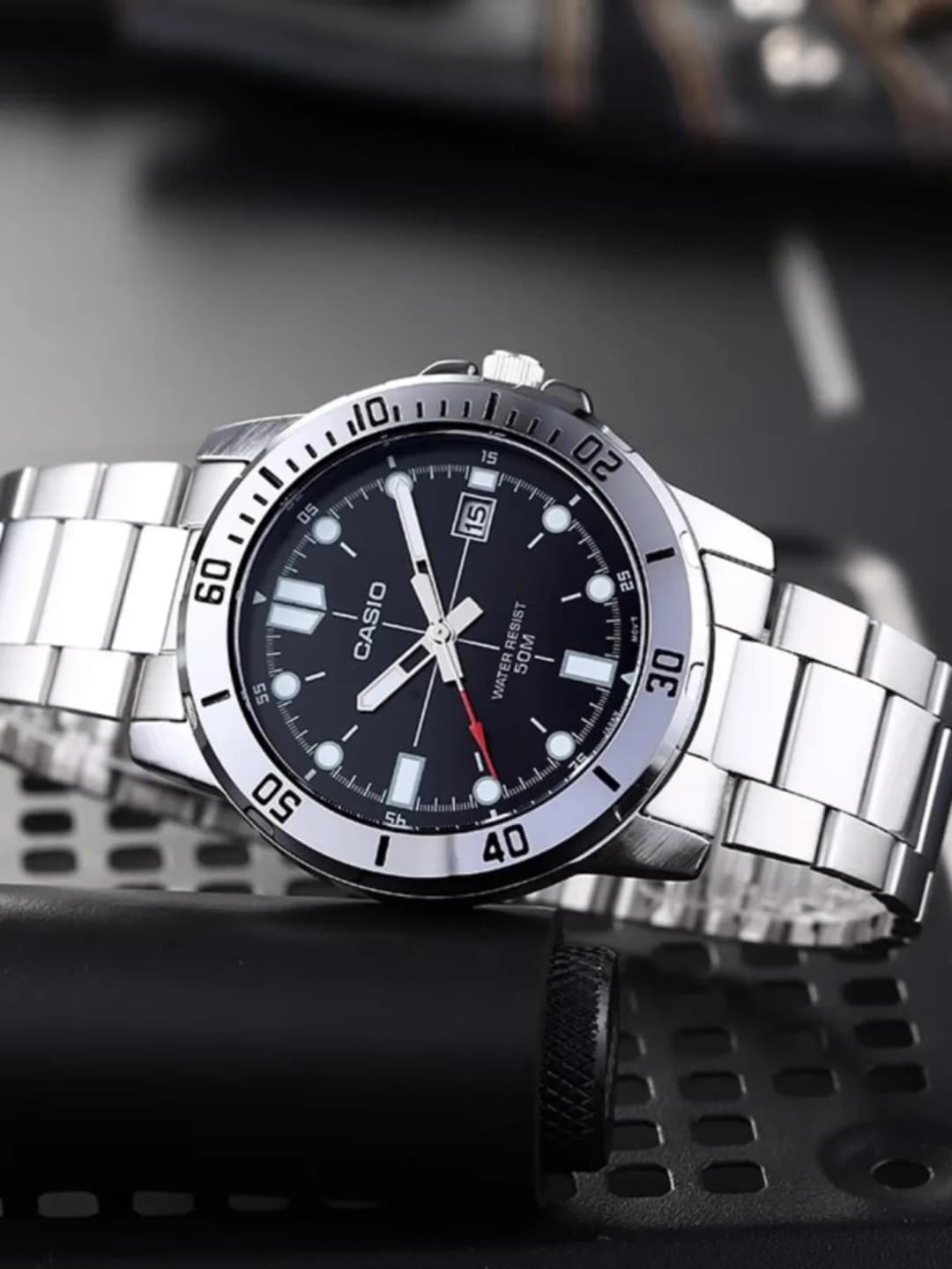 Casio Men's Business Casual Stylish Analog Quartz Watch with Stainless Steel Strap and Water Resistance - 5