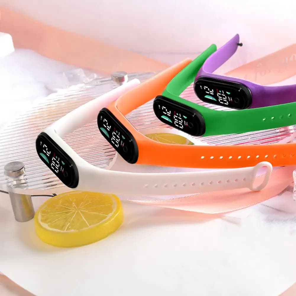 ساعة إلكترونية للأطفال ساعة رياضية مقاومة للماء شاشة كبيرة بخط كبير عرض LED مضيء تاريخ تلقائي تقويم كامل ساعة رقمية - 3