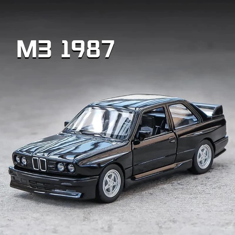 نموذج سيارة BMW M3 1987 مقاس 1/36 من السبائك مركبات لعبة معدنية داخلية فاخرة أصلية سيارة سحب للخلف ببابين مفتوحين هدية للأطفال