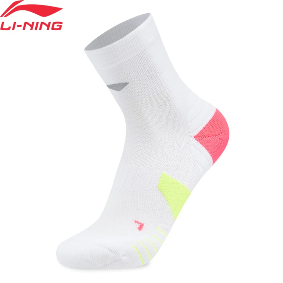 Li-Ning Unisex Running Socks  LN BACTERIA PROOF 55%Polyester 33.9%Polyamide 11.1%Elastane LiNing Soft Reflective Socks AWSW089