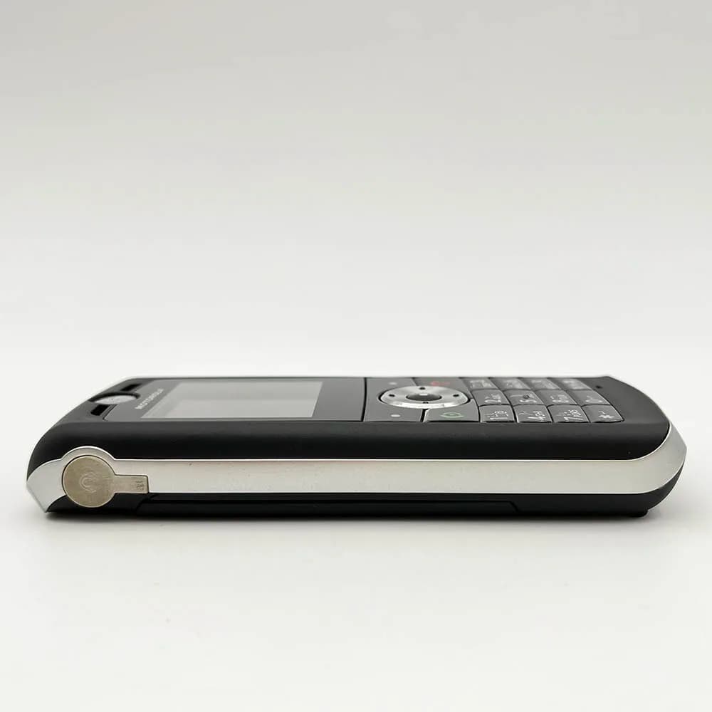 Original Unlocked Motorola W218 2G 850mAh GSM 900 / 1800 0.3MP Mobile Phone - 4