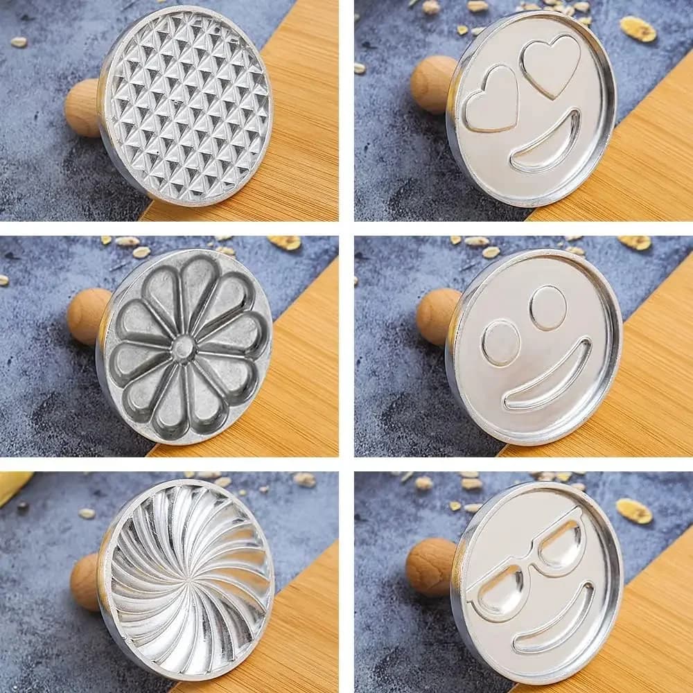 Cookie Cutter Aluminum Alloy Cookie Stamps with Wooden Handle Smile Heart Pattern DIY Hand Press Cookie Mold for Festival Party - 2