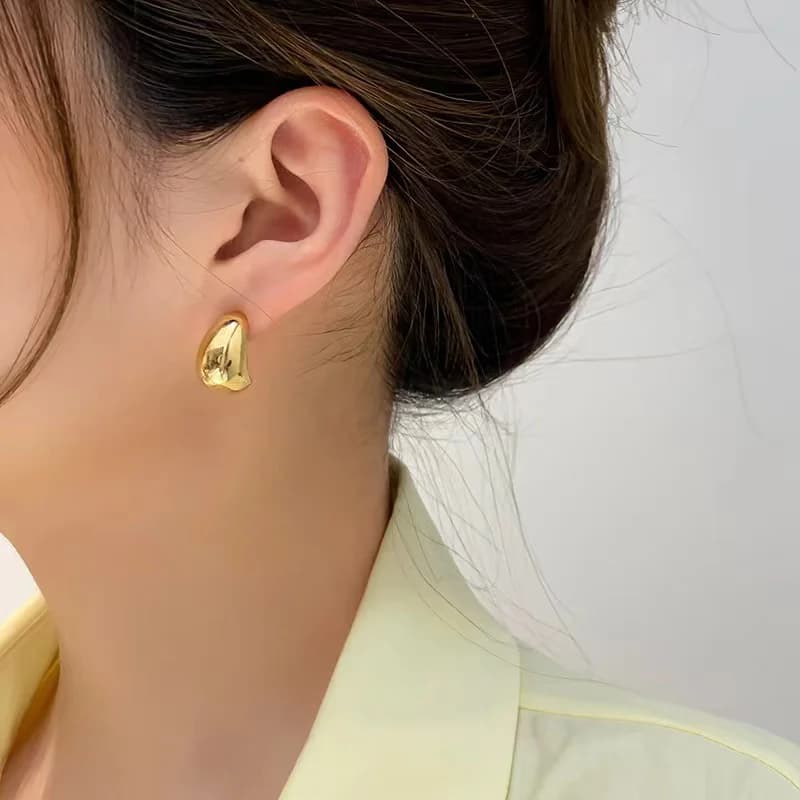 Minimalist women's fashion sense, water drop bean earrings, niche design sense, light luxury, high-end 925 silver needle water d - 2