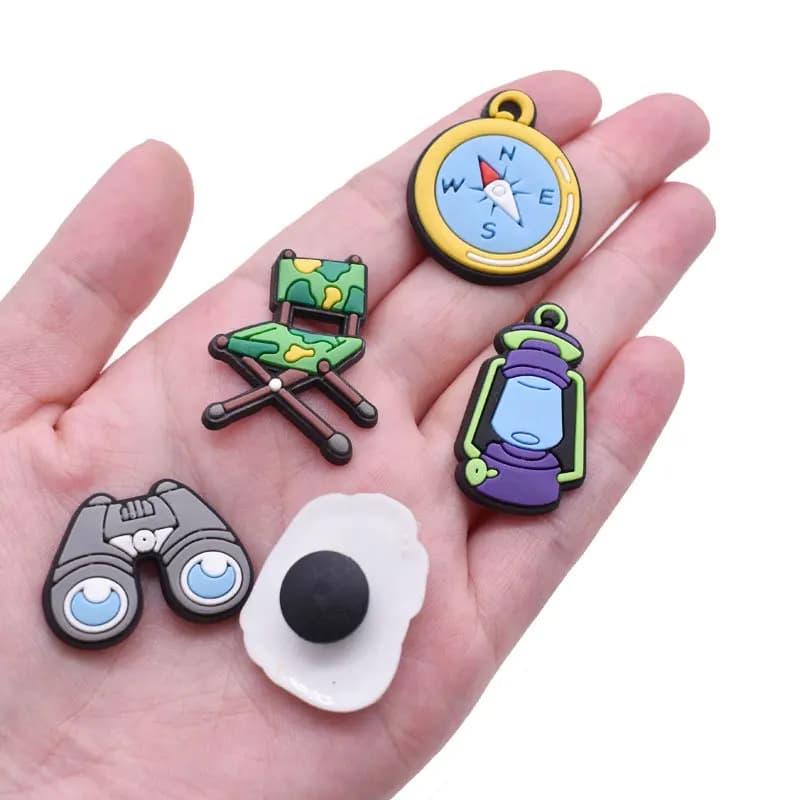 جديد 1 قطعة الحب مخيم السفر أحذية الحفلات السحر ل Crocs قباقيب ذاتية الصنع الاطفال دبوس الديكور الجينز إكسسوارات أحذية X-mas بالجملة - 3