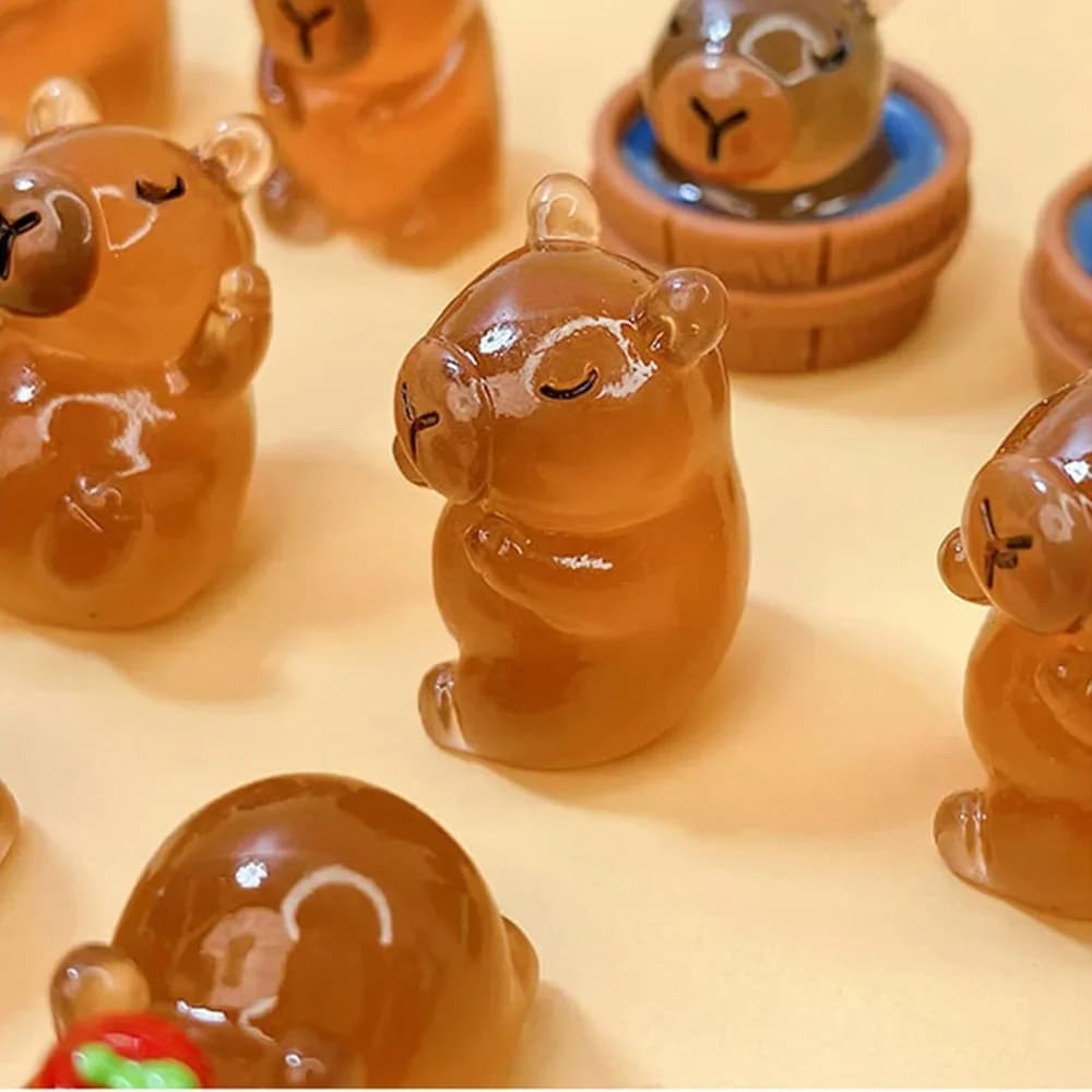 10/20pcs Luminous Capybara Mini Resin Animals Figurines,Glow At Night Outdoor Craft Decor for Miniature DIY Garden Accessories - 6