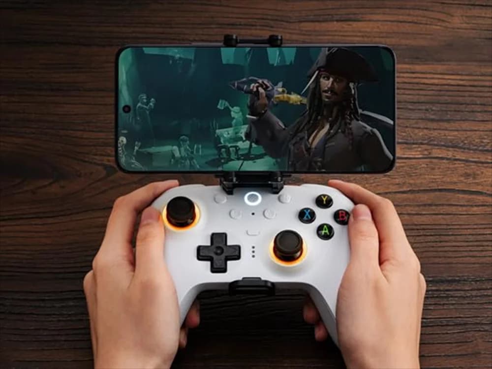 8BitDo Mobile Phone Clip Controller Holder Stand for Ultimate 2 Gamepad,Adjustable Phone Mount (49-85mm) - 6