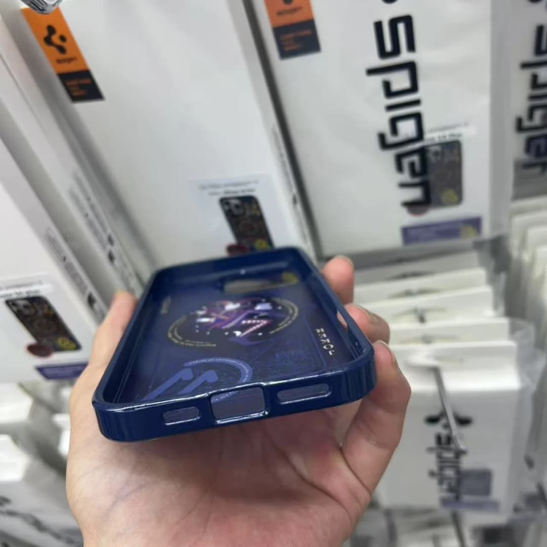 غطاء رسمي Spigen C11 Series لهواتف iPhone 16 15 14 13 Pro Max Plus شحن لاسلكي مغناطيسي غطاء مات - 6