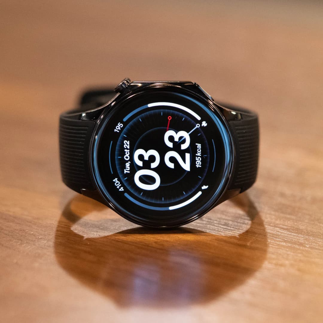 ساعة ون بلس ووتش 3 الذكية إصدار عالمي 2025 بشاشة AMOLED مقاس 1.50 بوصة وذاكرة 32 جيجابايت ومعالج سناب دراجون W5 ونظام Wear OS من جوجل وNFC وIP68 و5ATM - 3