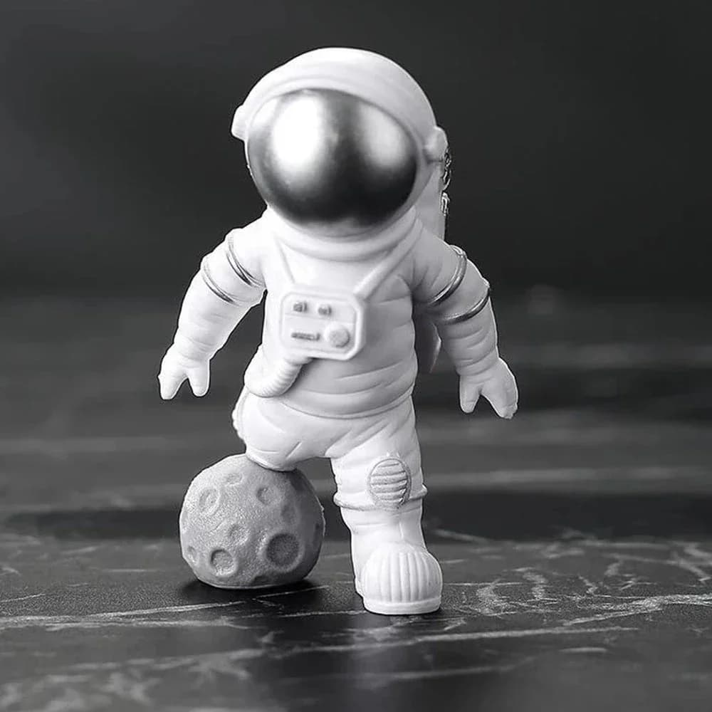 4 pcs Astronaut Figure Statue Figurine Spaceman Sculpture Educational Toy Desktop Home Decoration Astronaut Model For Kids Gift - 2