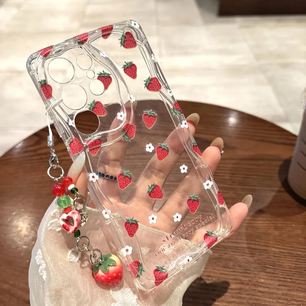 غطاء هاتف بطباعة فراولة، مناسب لـ Samsung Galaxy S25-A33، شفاف وناعم - 3