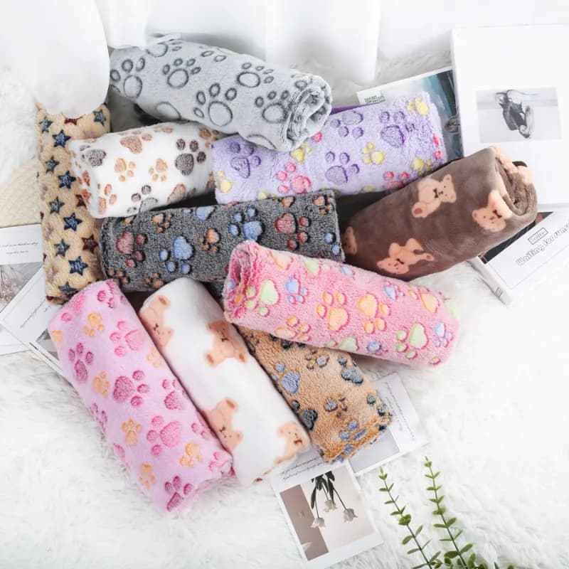 Soft Fluffy High Quality Pet Blanket Flannel Dog Sleeping Blanket Paw Print Pattern Pet Mat Warm Comfortable Blanket for Cat Dog - 3