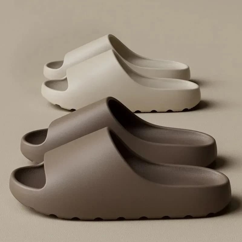 شباشب نسائية Yeezys صنادل شاطئ شباشب صيفية موضة نعل سميك ناعم EVA شباشب رجالية