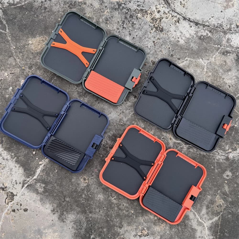 حامل بطاقات مغناطيسي قوي من Spigen لمحفظة MagSafe لهواتف iPhone 17 و16 و15 وسلسلة Pixel 10 مع قفل آمن يحمل 5-6 بطاقات - 6