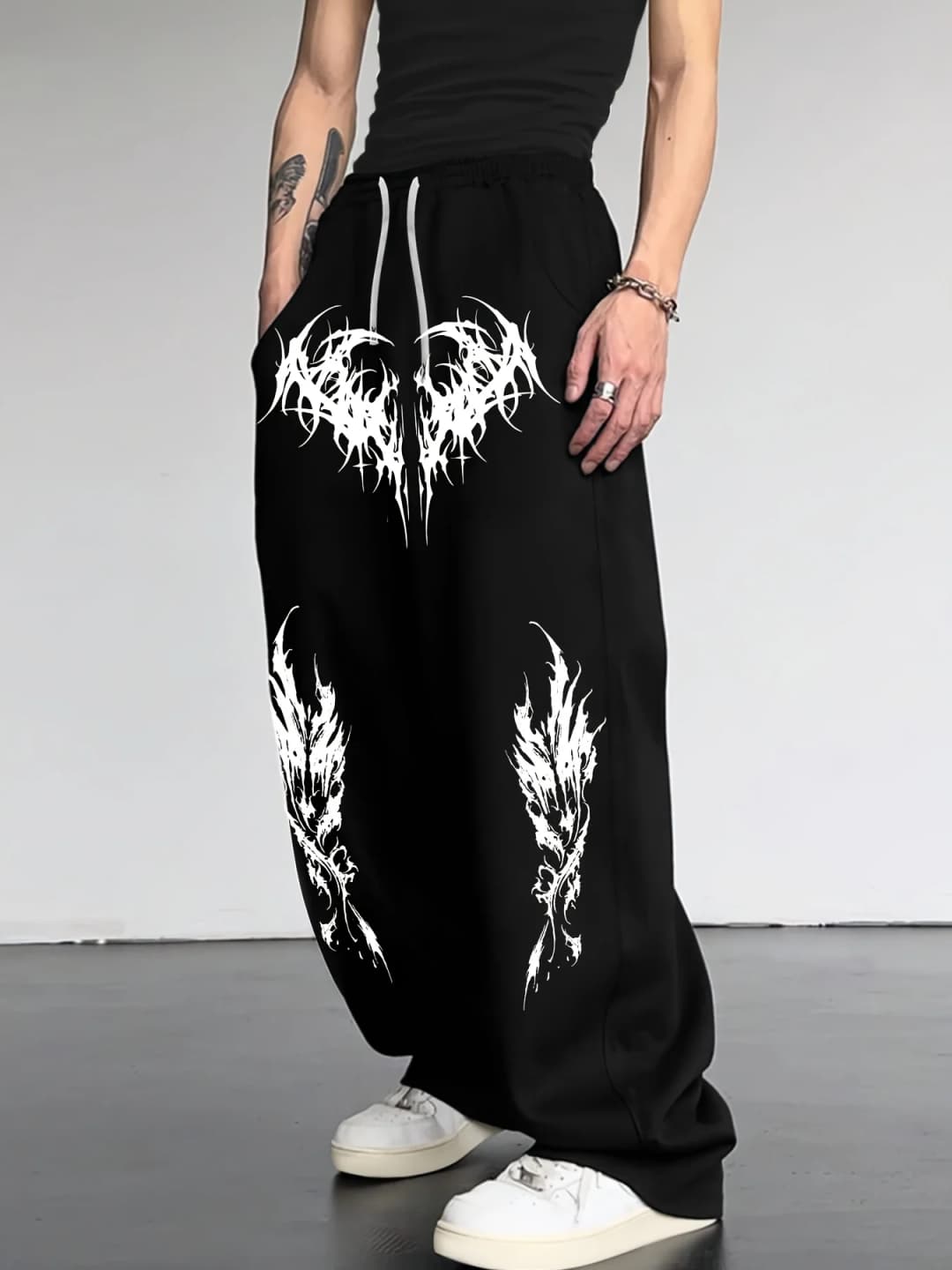 2026 Fashion New Cool Dark Striped Gothic Style Loose Straight Pants Outdoor Men's and Women's Sports Street Casual Pants