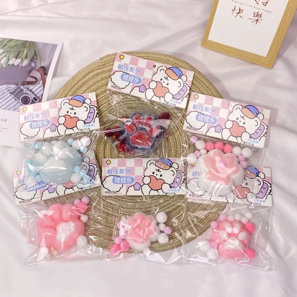 Taba Squishy Bow Cat Paw Fidget Toys Cute Pink Cat Foot Slow Rebound Toy Wet Soft Antistress Pinch Decompression Sensory Toy - 4