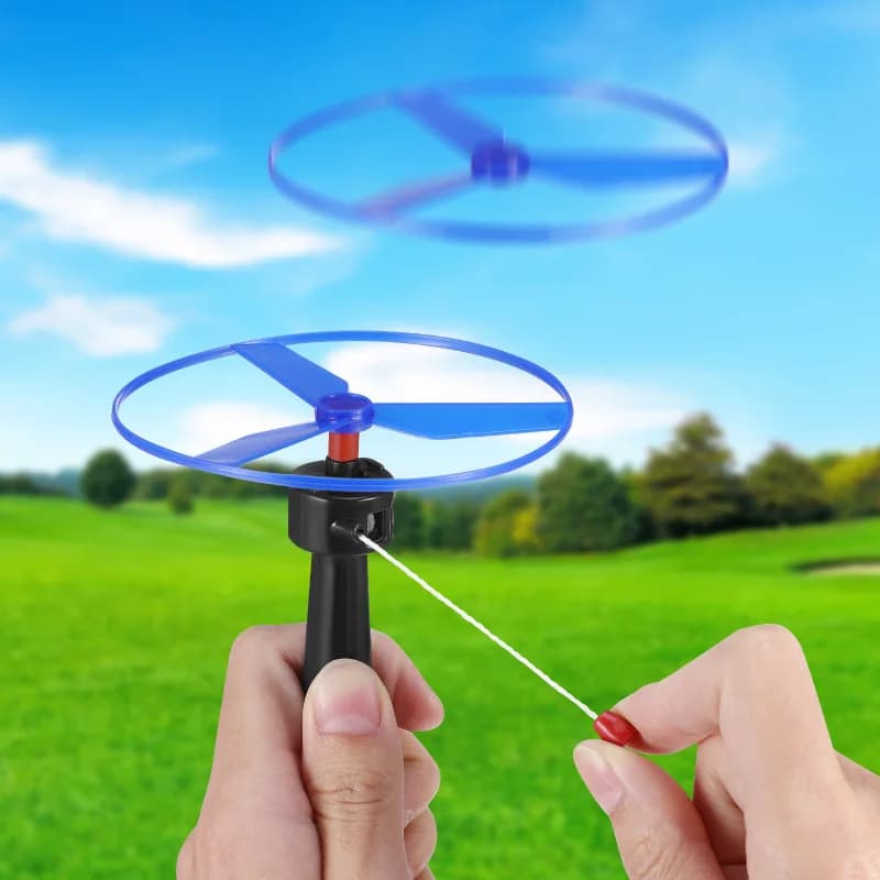 5 قطع أقراص طيران بلاستيكية ملونة بسحب الخيط، مروحة طائرة، ألعاب خارجية للأطفال، لعبة الغزل الطائر - 5