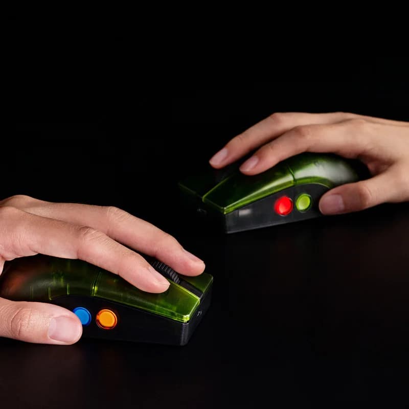 8BitDo Retro R8 Mouse with PAW 3395 Optical Sensor DPI 26K, Wireless 4K Polling Mouse with Charging Dock - Xbox Edition - 2