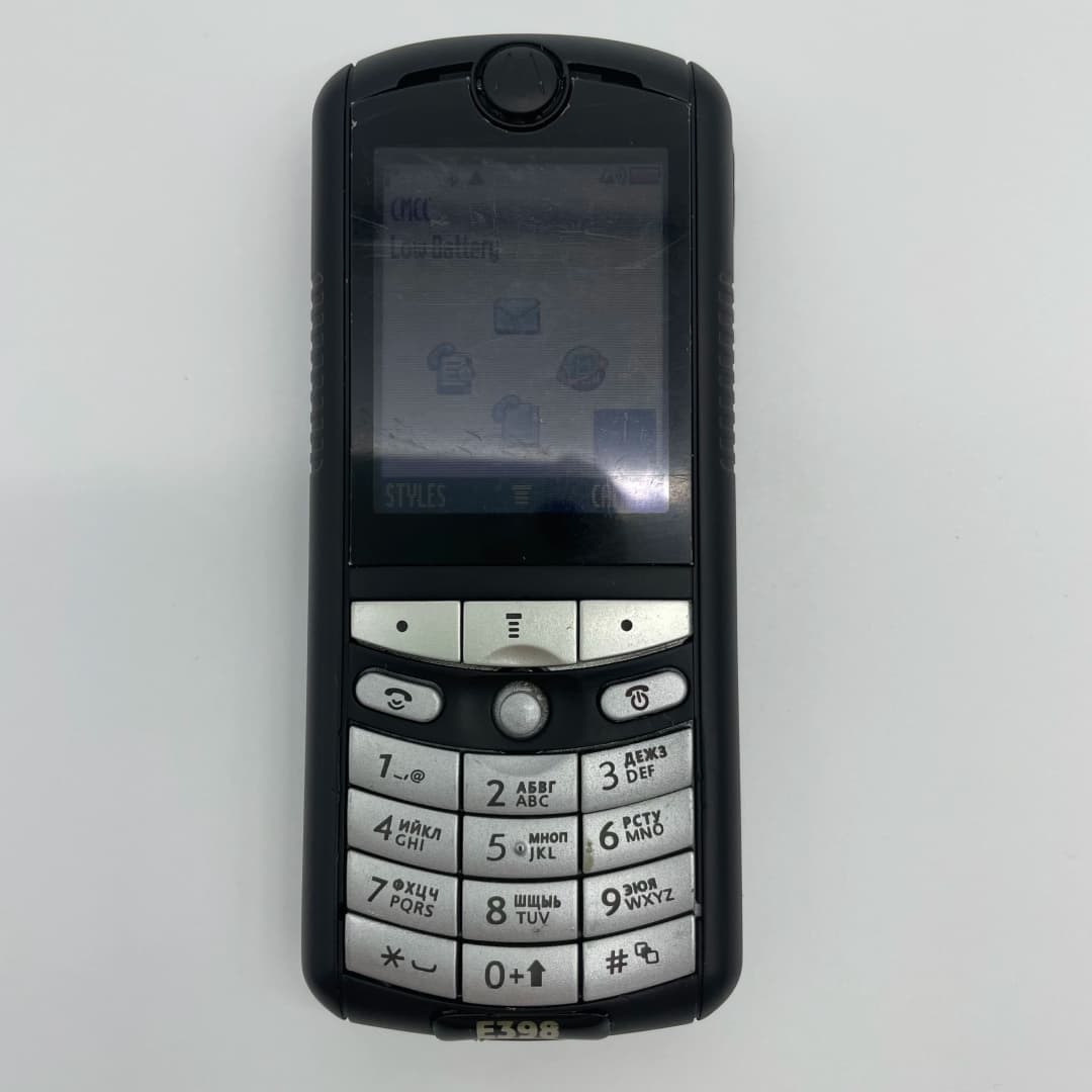 هاتف محمول موتورولا E398 أصلي مفتوح 2G بشاشة 1.9 بوصة وبطارية 830 مللي أمبير وكاميرا 0.3 ميجابكسل وبلوتوث - 2