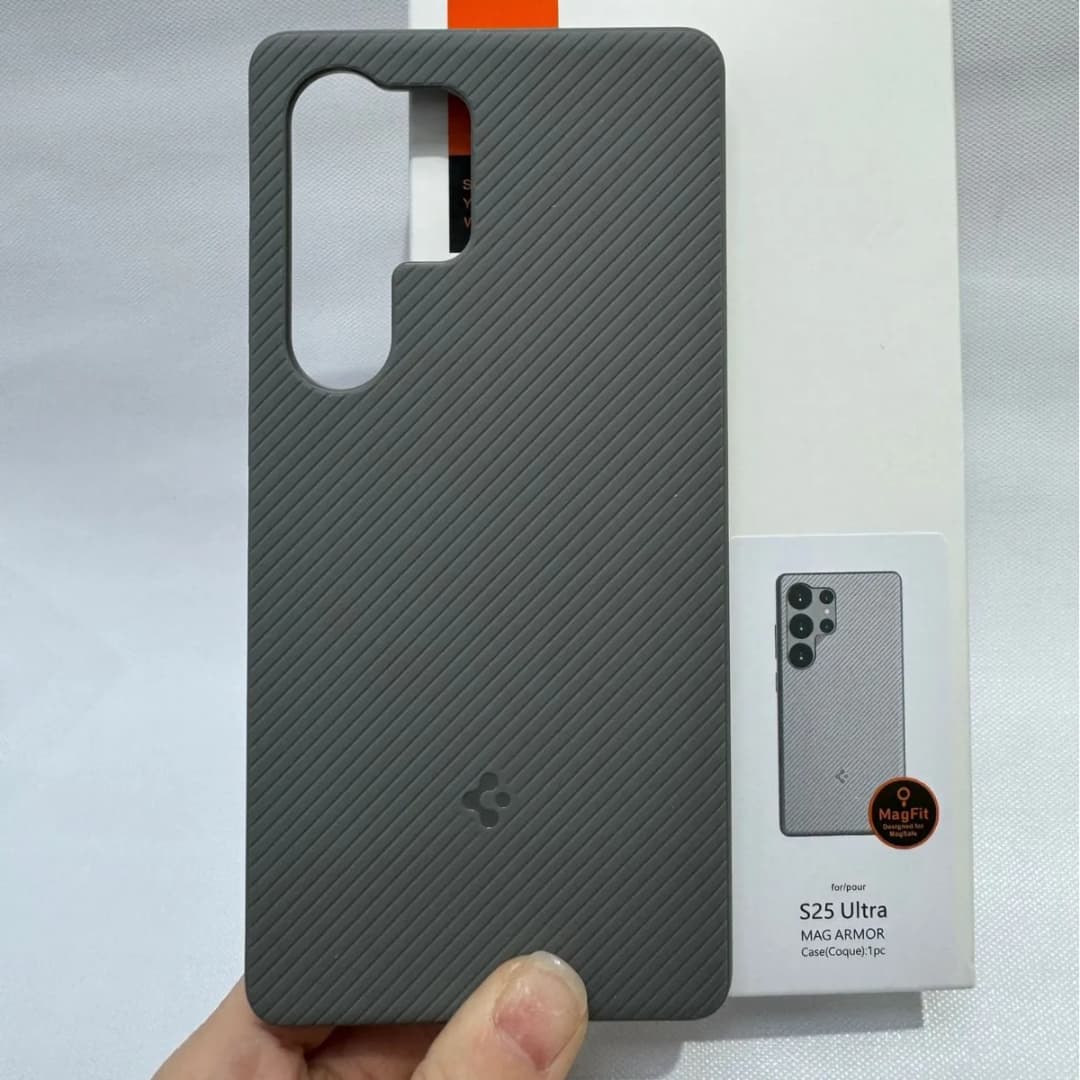 Original Spigen Soft Silicone Magnetic Phone Case For Samusng Galaxy S26 Ultra S25 Plus S25 For Magsafe Shockproof Matte Cover - 4