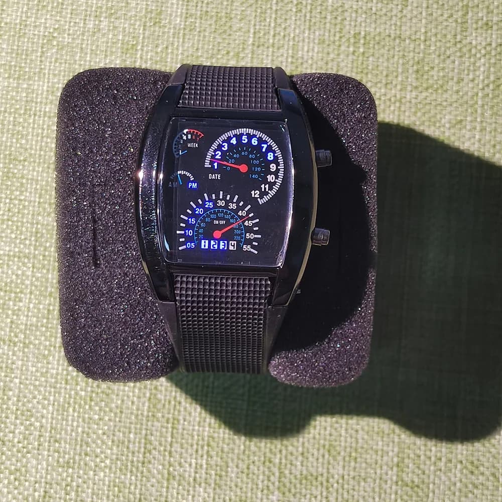 ساعة يد كوارتز عصرية للرجال، رياضية للطيران، LED، ساعة إلكترونية، مروحة سباق، لوحة قيادة، ساعة رقمية إبداعية - 2