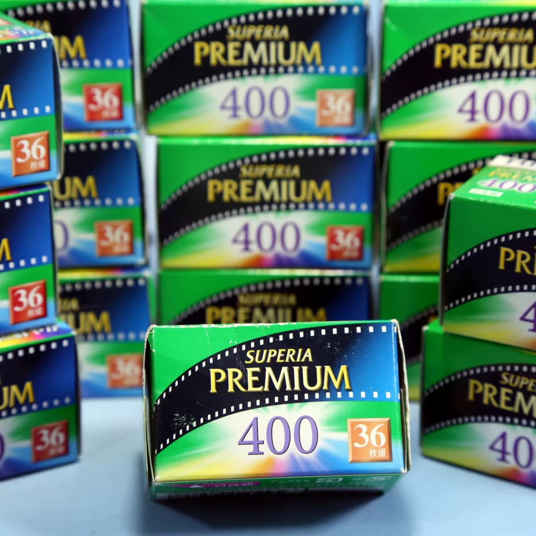 35mm Film Fujifilm Superia Premium 400 36 Exposure Color Film(Xtra 400 Upgrade Edition) For 135 Format Camera - Expiry Date:2027