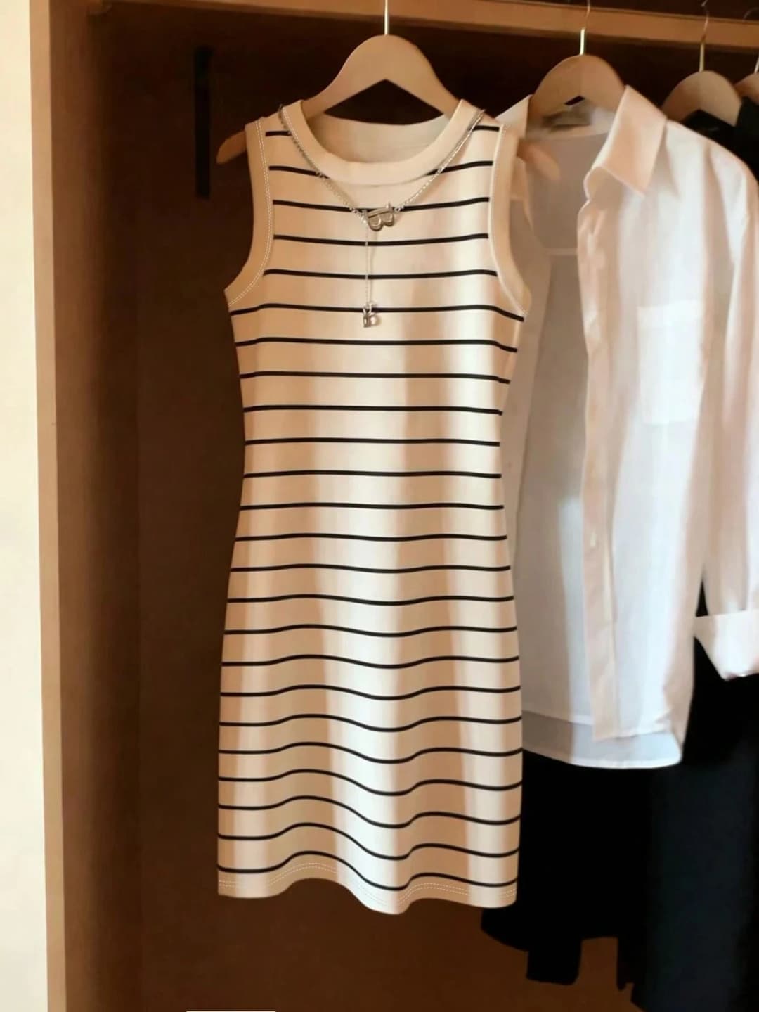 Women's Spring/Summer Casual Elegant Sleeveless Slim-Fit Round Neck Striped Print Dress - 4
