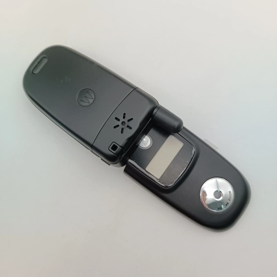 موتورولا V220 أصلي مفتوح 2G بطارية 860 مللي أمبير GSM 900 / 1800 / 1900 كاميرا 0.3 ميجابكسل هاتف محمول - 3
