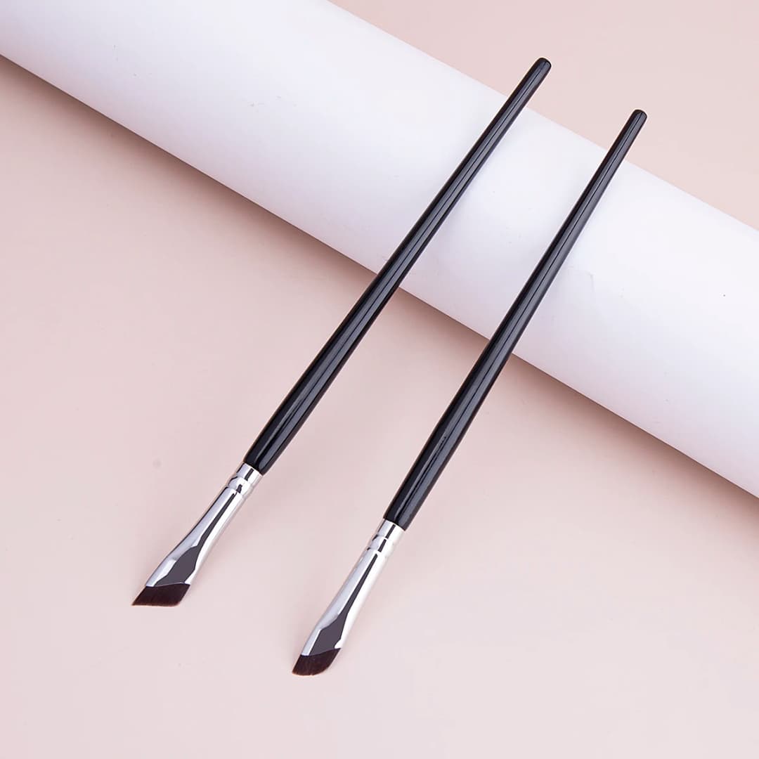 Sickle Eyeliner Brush Eyeshadow Blade Brush Detail Brush Diagonal Eyebrow Brushes Undereyelid To Sleeping Silkworm Makeup Tools - 6