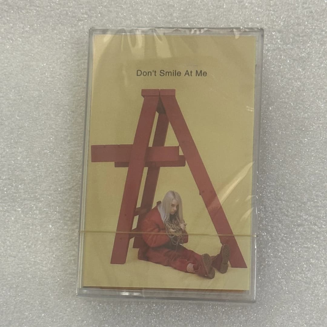 شريط موسيقى بوب EU US، ألبوم Dont Smile at Me، Ocean Eyes، أشرطة كاسيت، أزياء تنكرية، مشغل، مسجل، صندوق موسيقى تصويرية، هدايا حفلات - 2